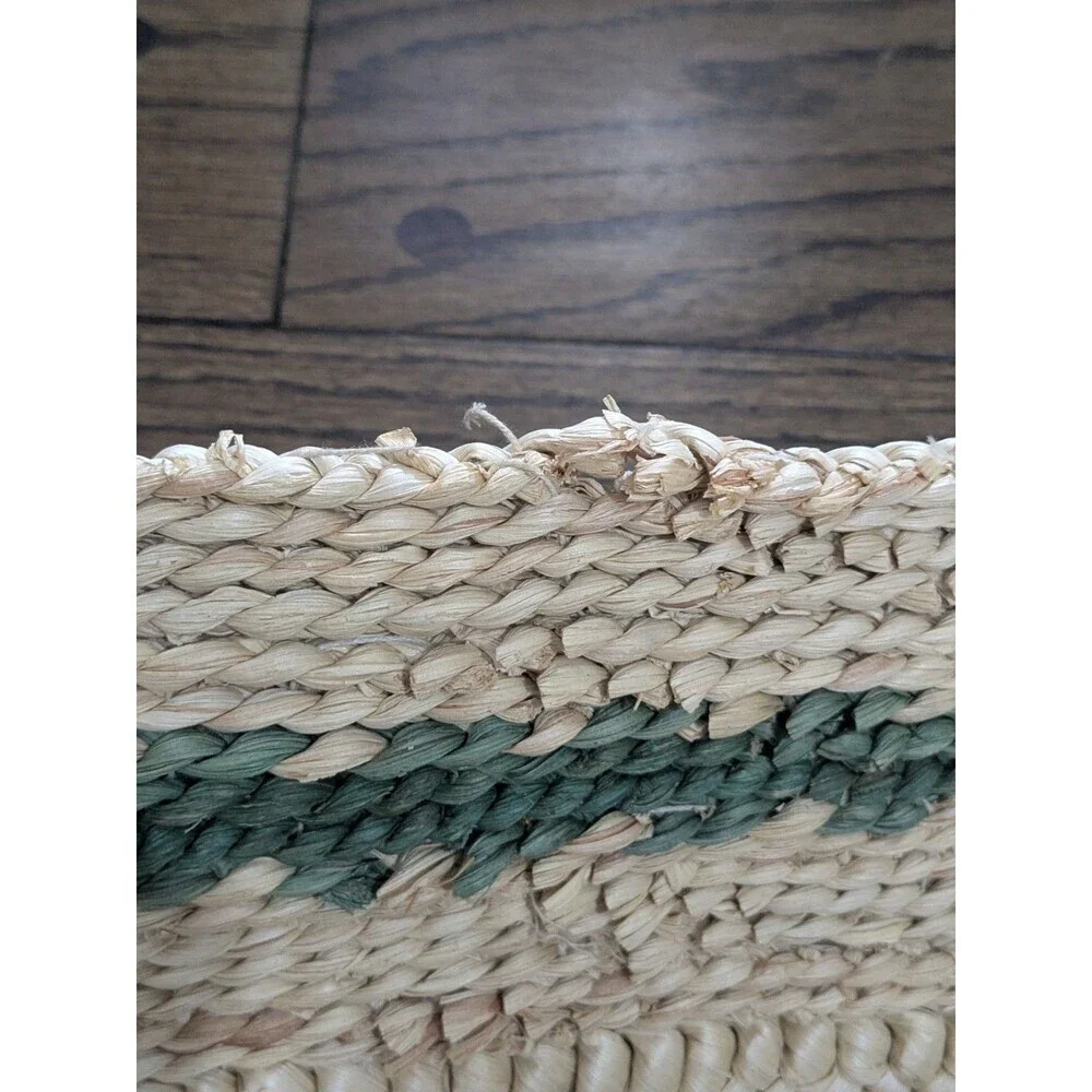 Vtg 1970's Woven Raffia Straw Floral Needlepoint Table Centerpiece Mat 29